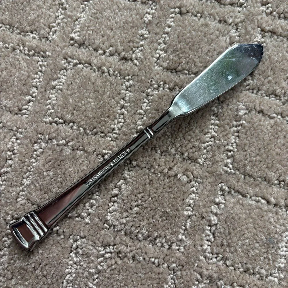 Wallace Zenith Frost Stainless 18/10 Flatware Butter Knife 6 5/8